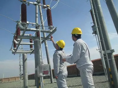 電力巡檢機器人來了~~~快來看看它和人工巡檢到底有啥區(qū)別？