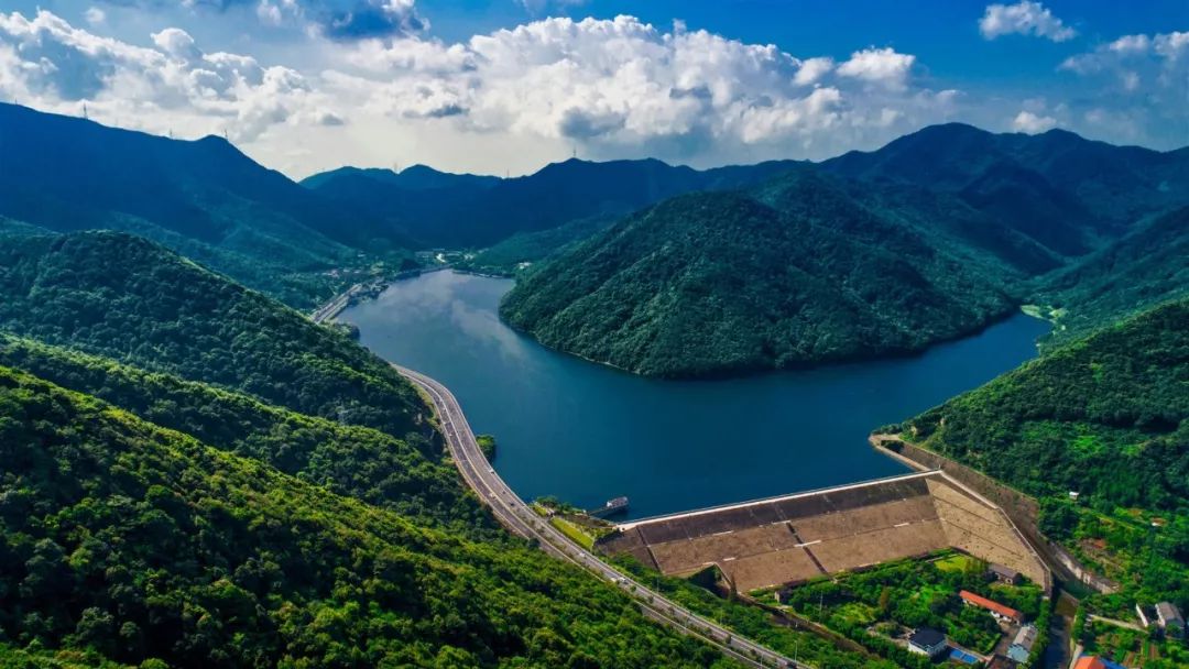 堅(jiān)決打好水河道監(jiān)控污染防治攻堅(jiān)戰(zhàn)，讓河道顏值Duang起來~