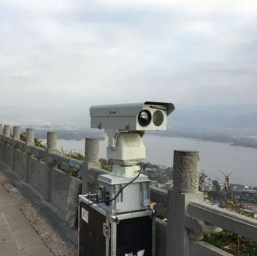 海邊安防升級：搭載3公里夜視的監(jiān)控攝像機(jī)功能配置與安裝方案