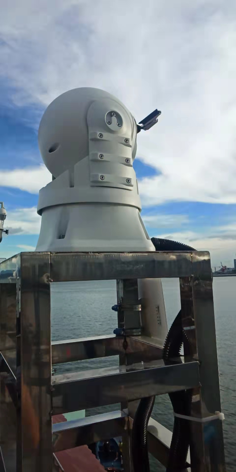 光電轉(zhuǎn)臺(tái)球機(jī)